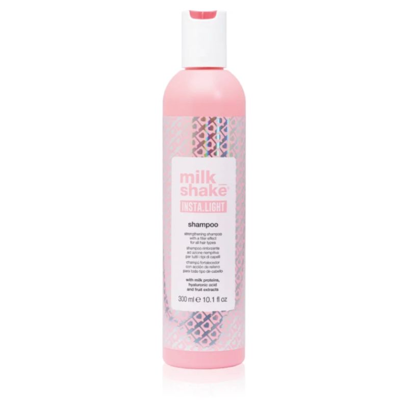 Lo shampoo Milk Shake Insta.Light Shampoo deterge efficacemente il cuoio capelluto, lava accuratamente i capelli e ne ripristina la naturale bellezza.